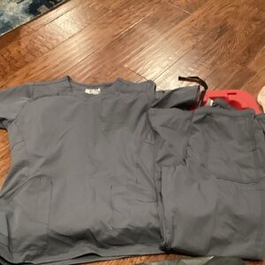 Carhartt Kids Dark Gray Scrubs - Short Sleeve Tee and pants